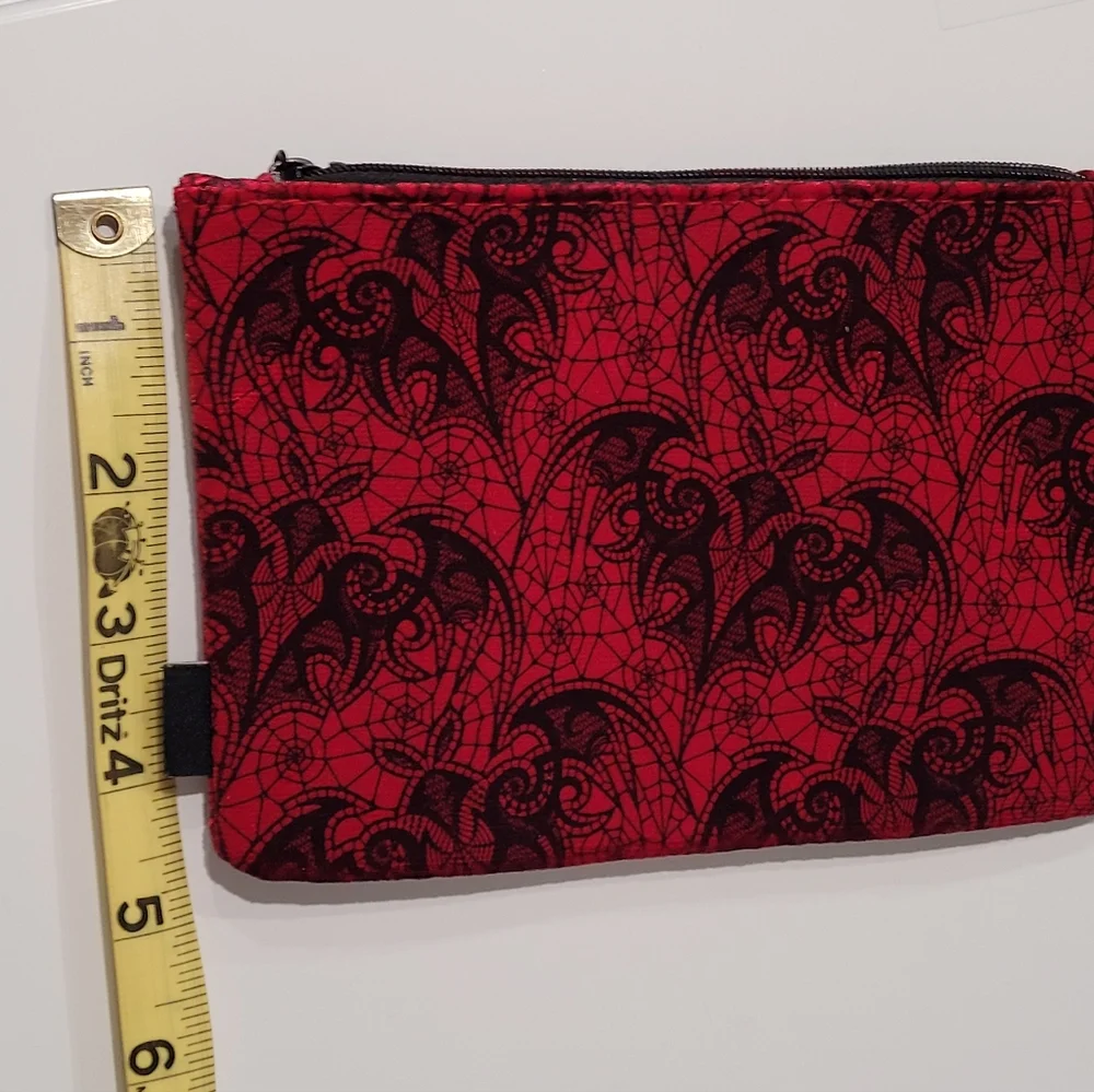 Ipsy glam bag - Gothic/Halloween